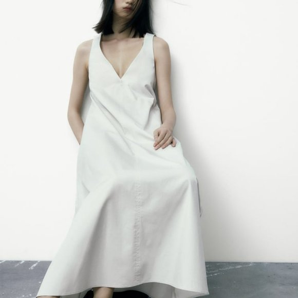 Cut Out Midi Dress - Picture 2 of 14